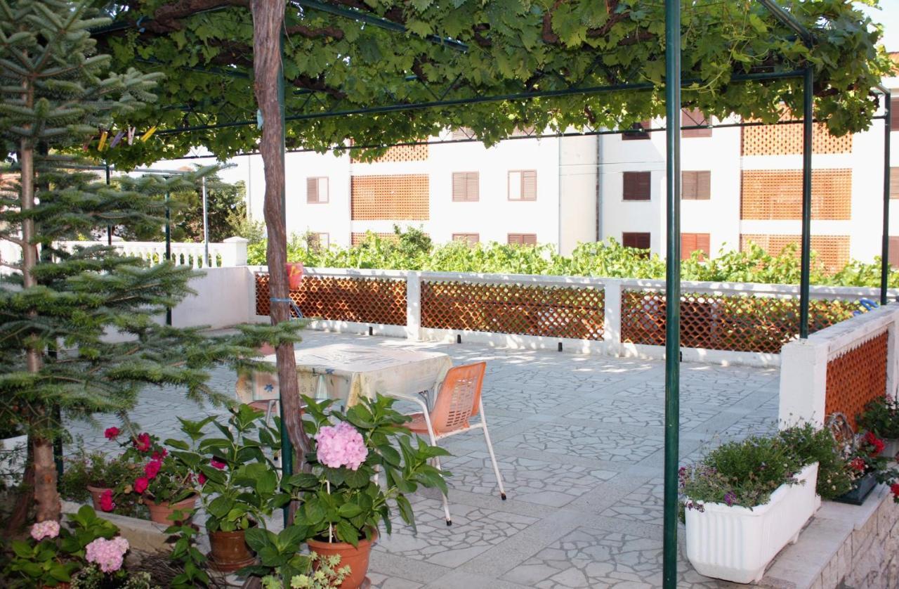 Apartments And Rooms With Parking Space Palit, Rab - 5061 Exteriér fotografie
