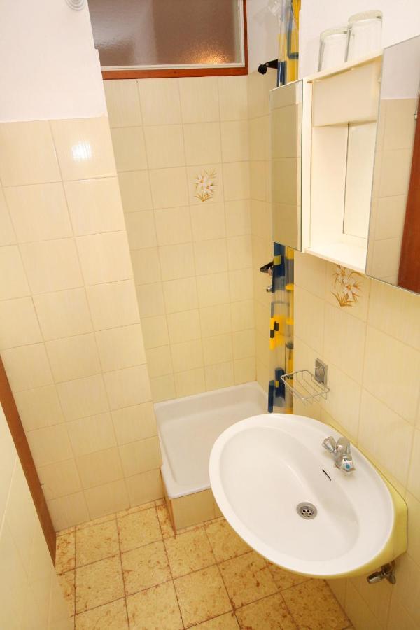 Apartments And Rooms With Parking Space Palit, Rab - 5061 Exteriér fotografie