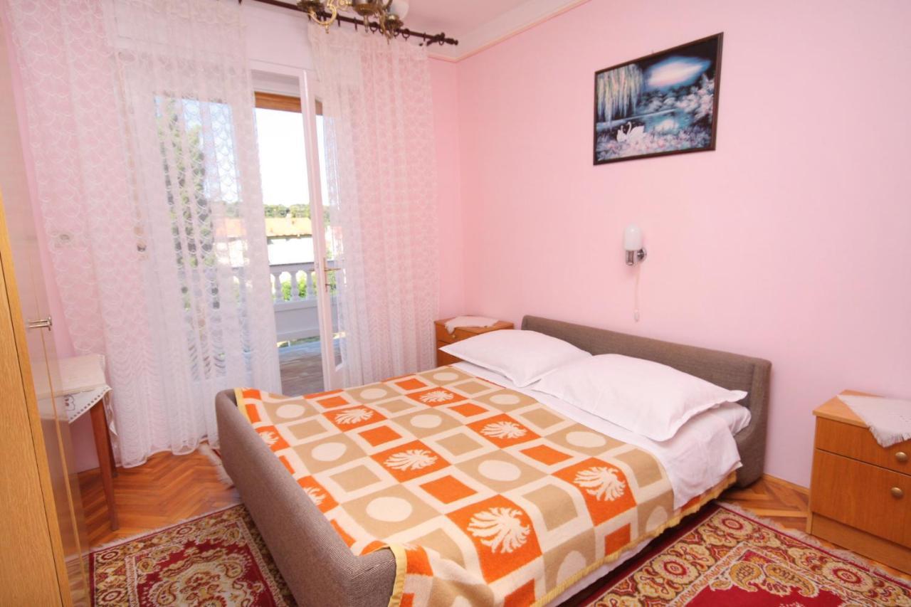 Apartments And Rooms With Parking Space Palit, Rab - 5061 Exteriér fotografie